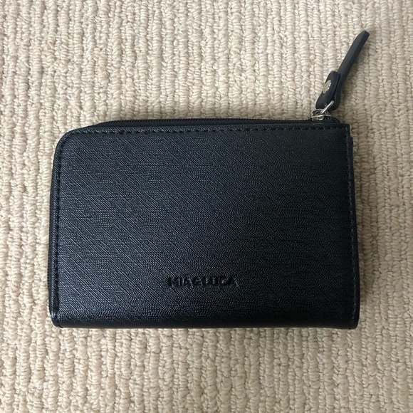 💕2/$20 *NWOT* Black Wallet with Decorative Bow - Mia & Luca - Picture 2 of 3